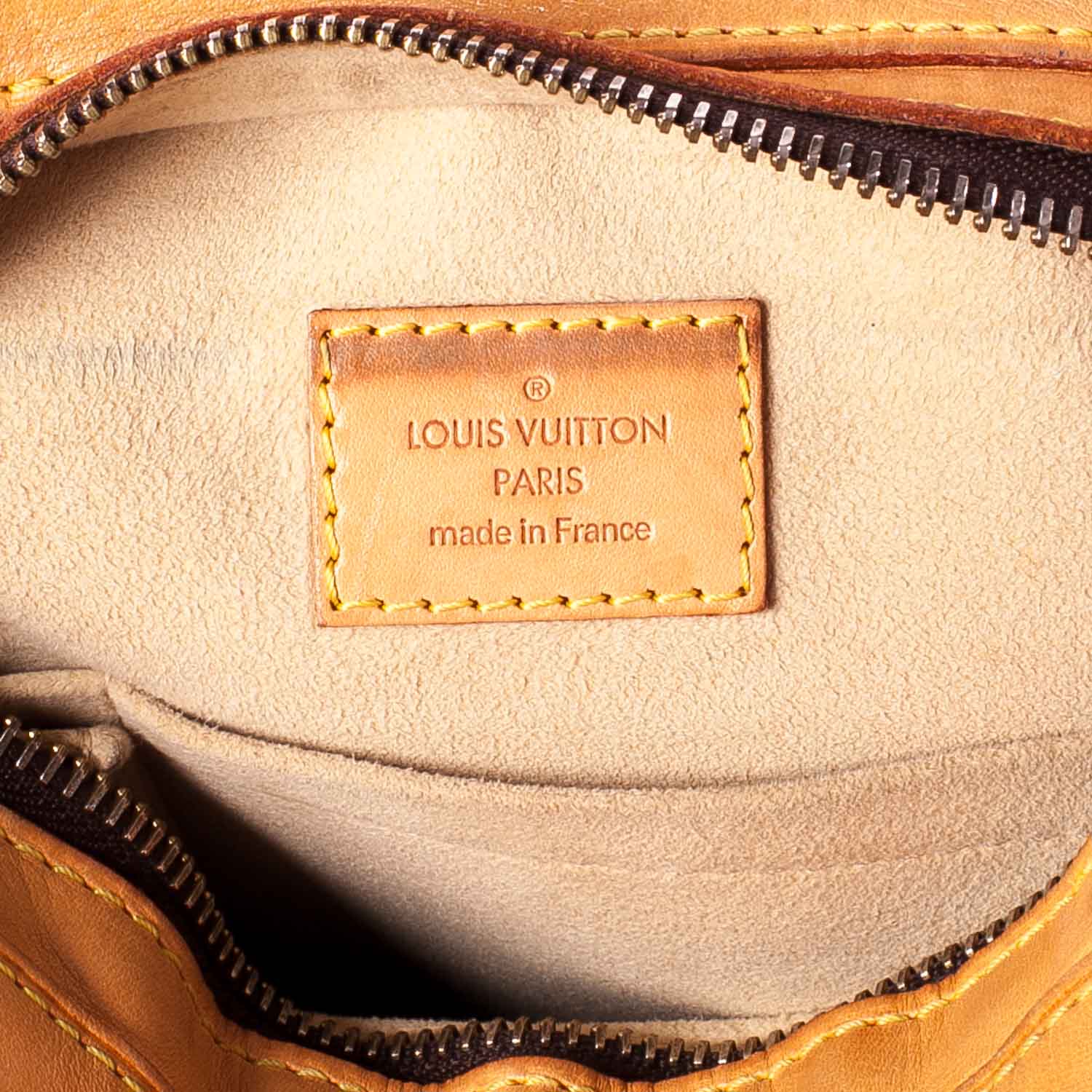 Louis Vuitton Monogram Hudson GM 6 of 8