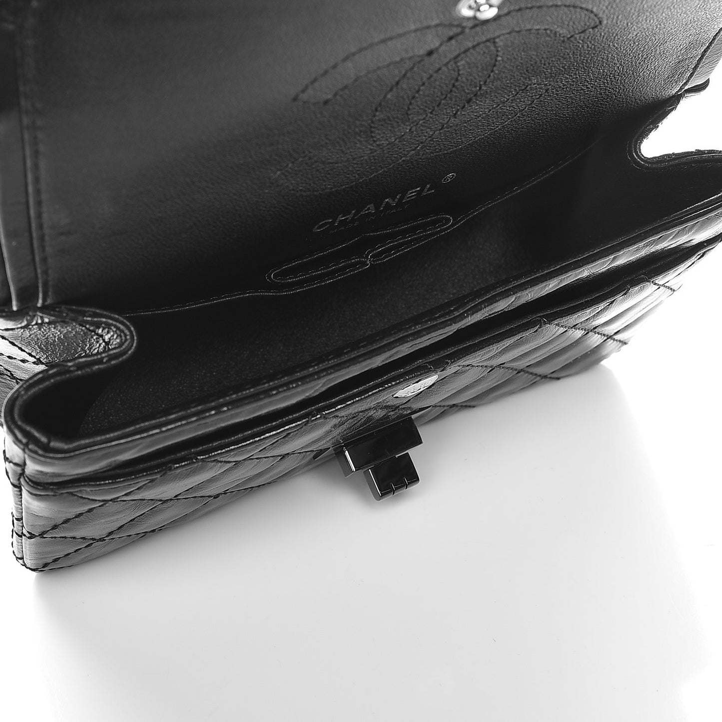 Shiny Aged Calfskin Quilted 2.55 Reissue 224 Flap So Black