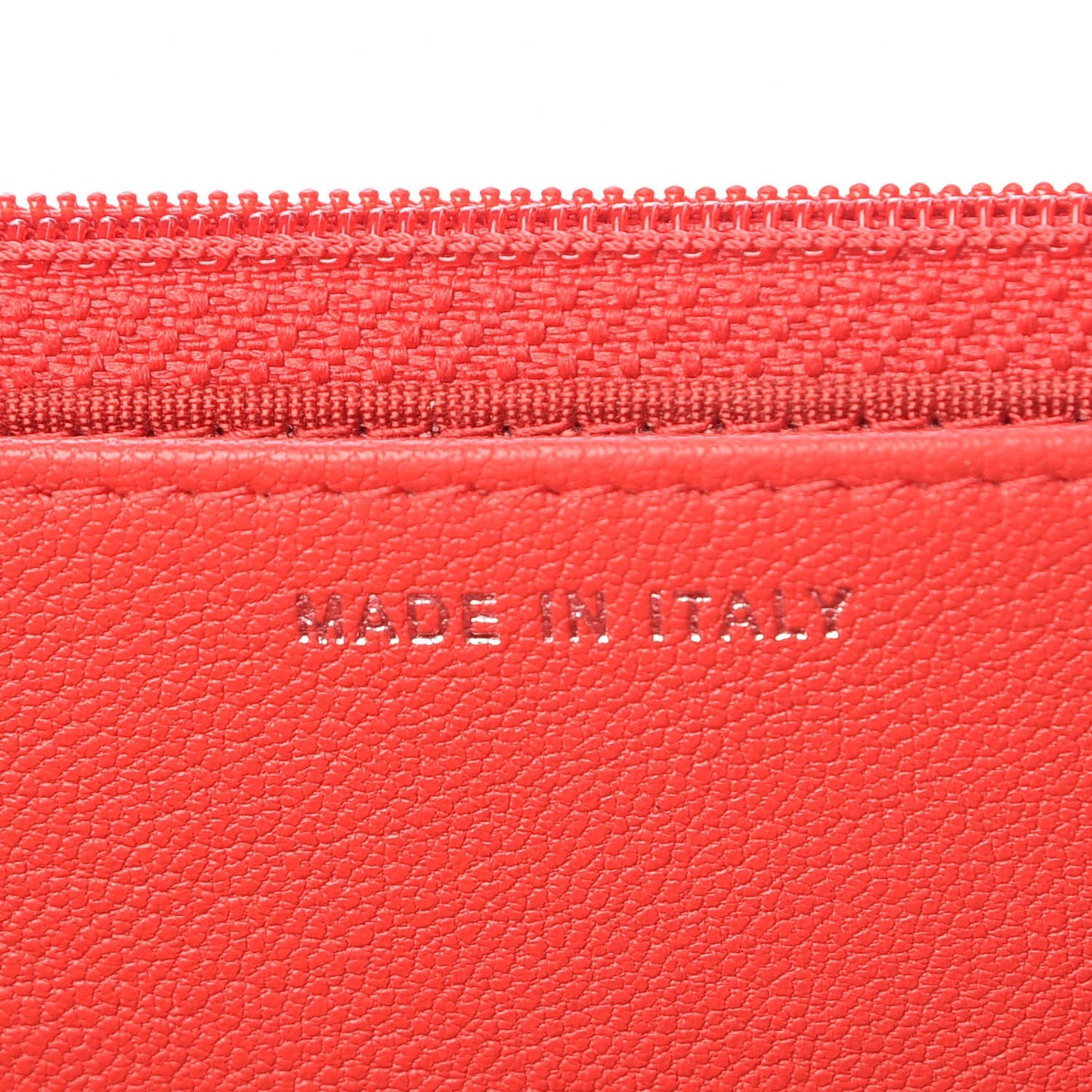 Grained Calfskin Quilted CC Box Wallet On Chain WOC Red