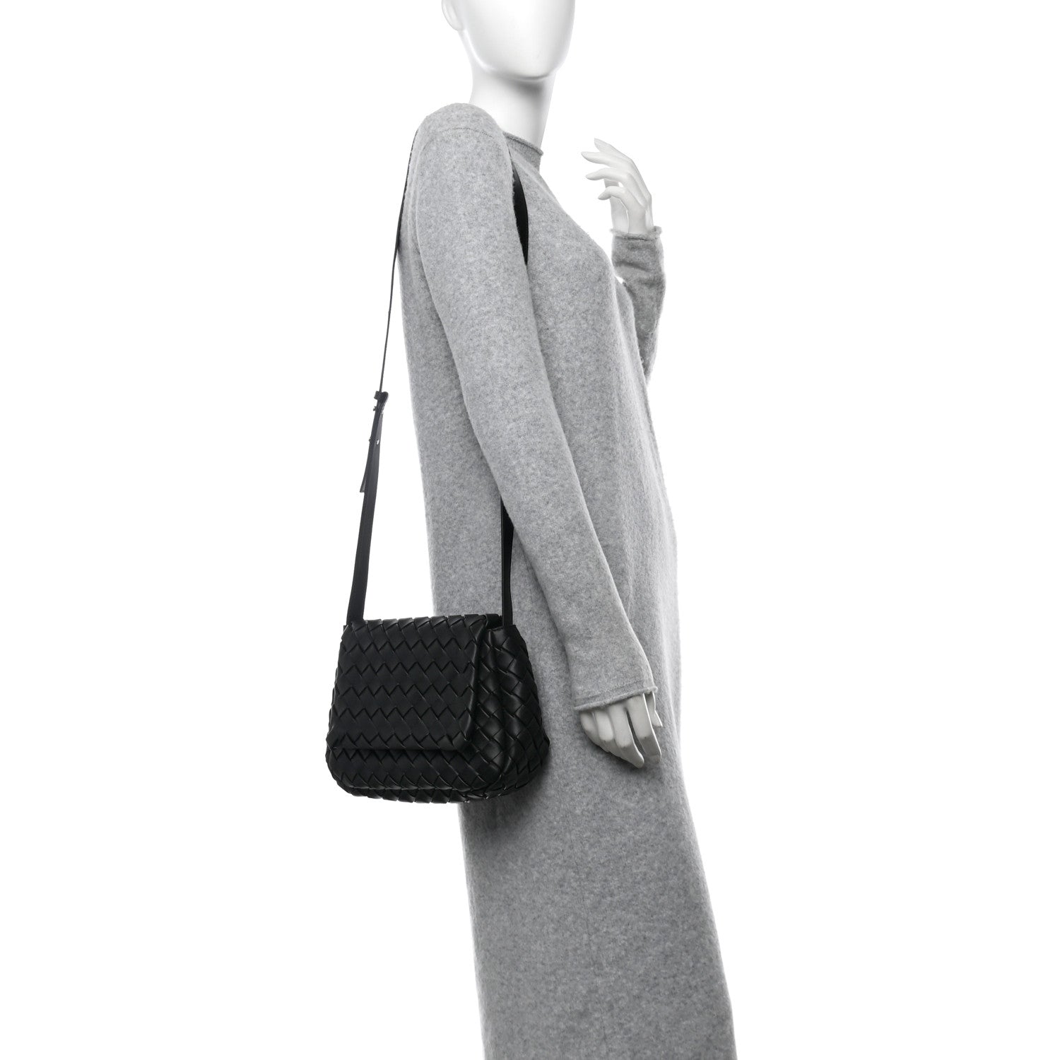 Bottega Veneta Nappa Intrecciato Small Cobble Messenger Bag Black 2 of 11