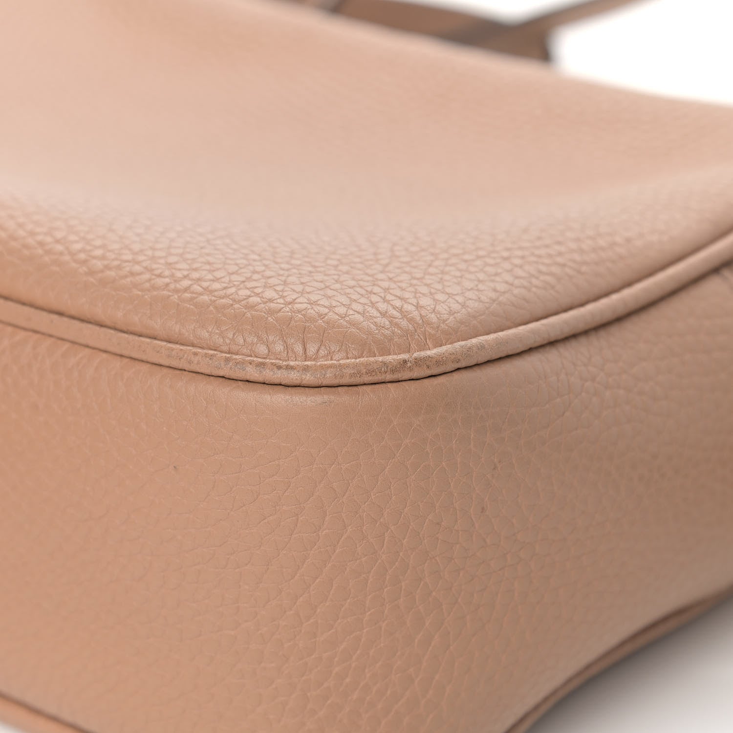 Gucci Pebbled Calfskin Small Soho Disco Bag Camelia 11 of 17