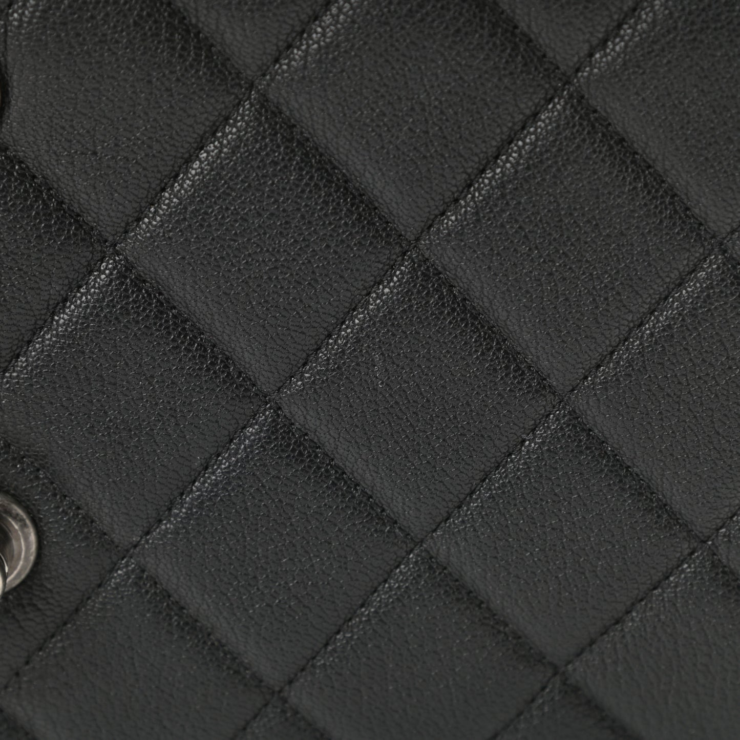 Goatskin Quilted Large Perfect Edge Flap Black