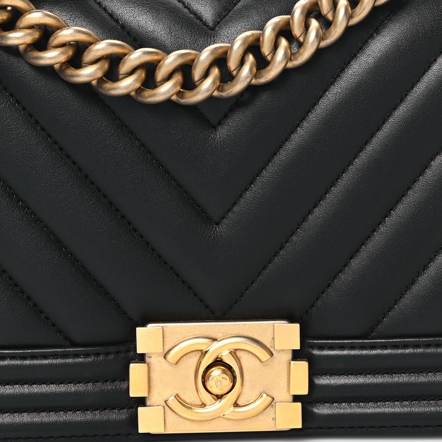 Calfskin Chevron Quilted Medium Boy Flap Black