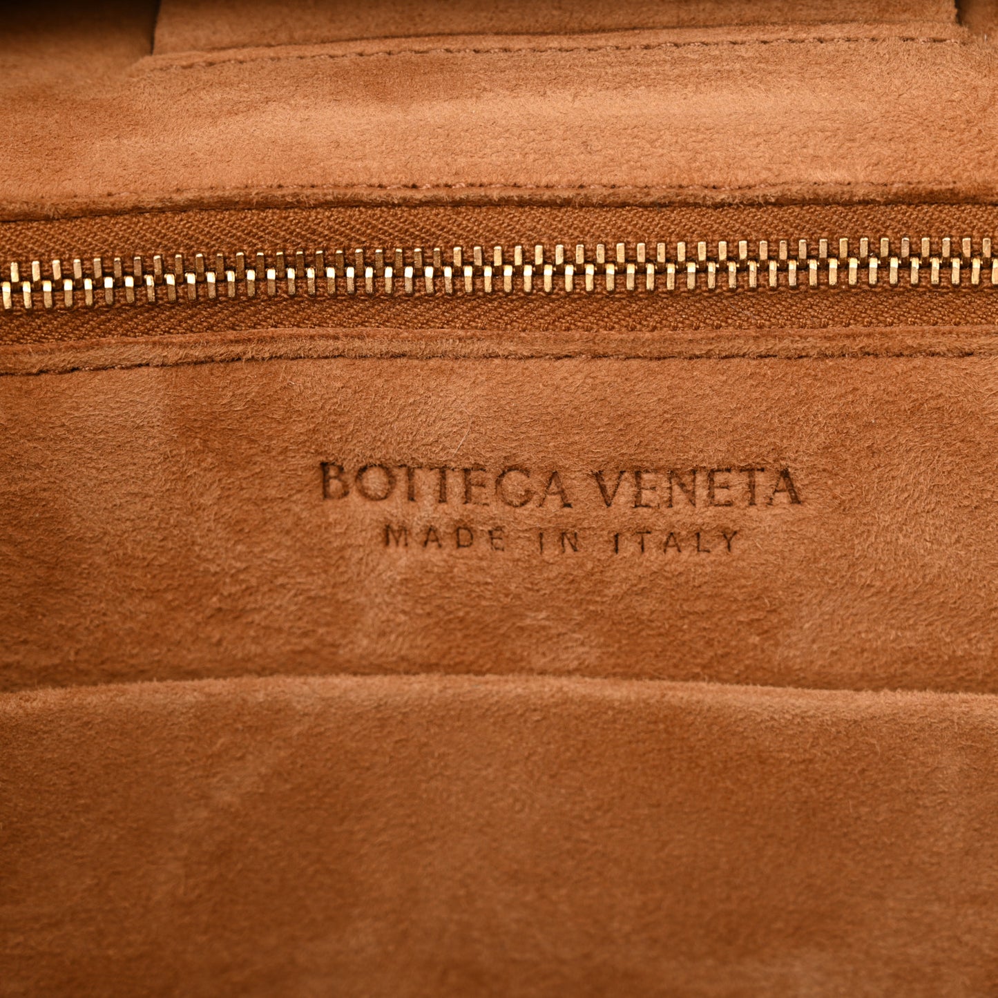 French Calfskin Maxi Intrecciato Small Arco Fondant