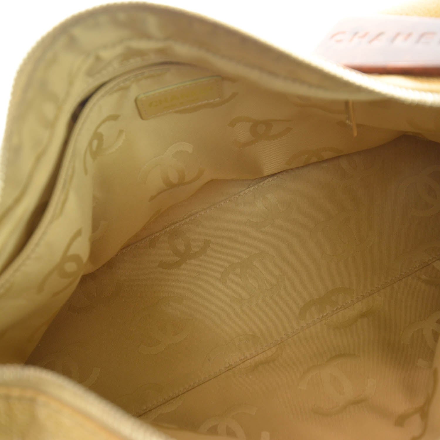 Chanel Caviar CC Wood Chain Hobo Maize 8 of 9
