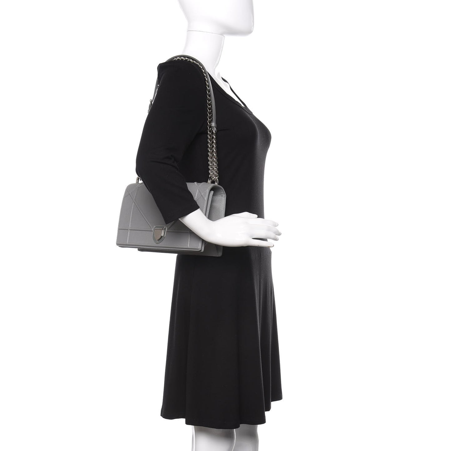 Grained Calfskin Medium Diorama Flap Bag Gris