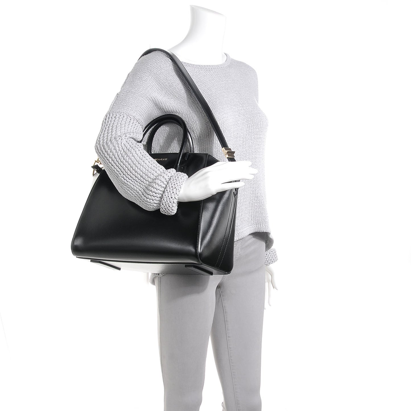 Shiny Lord Calfskin Medium Antigona Black