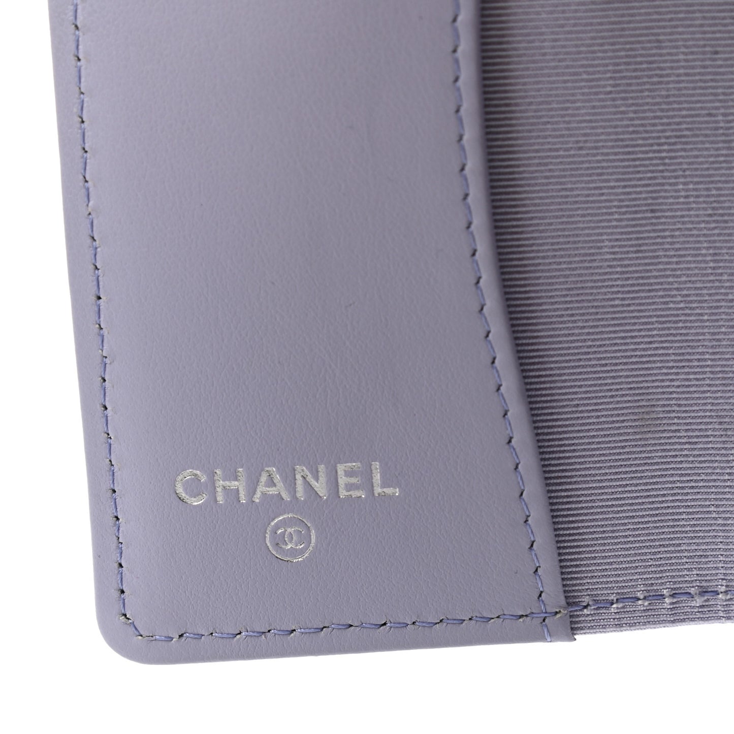 Caviar Quilted Classic 4 Key Holder Wallet Light Purple