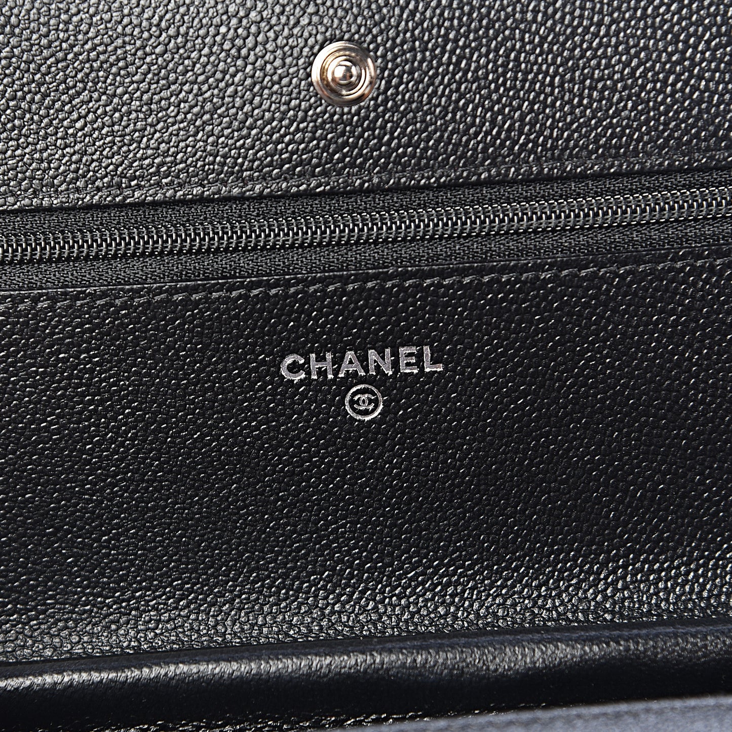 Caviar Chevron Quilted Wallet On Chain WOC Black