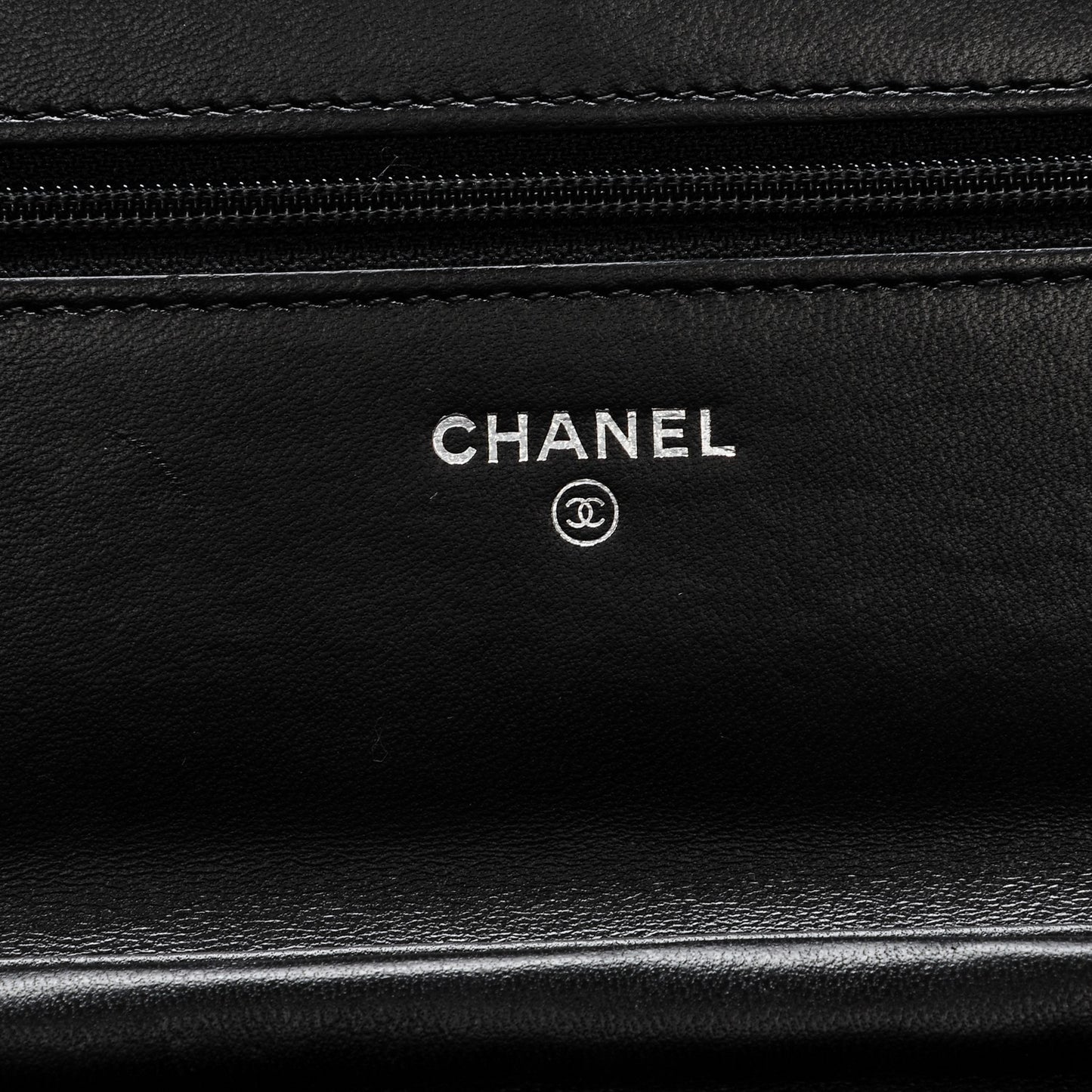 Lambskin Quilted Wallet On Chain WOC Black