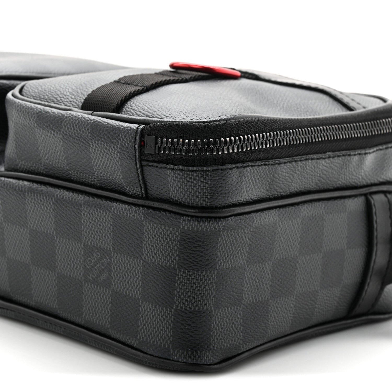 Louis Vuitton Damier Graphite Utility Messenger 10 of 10
