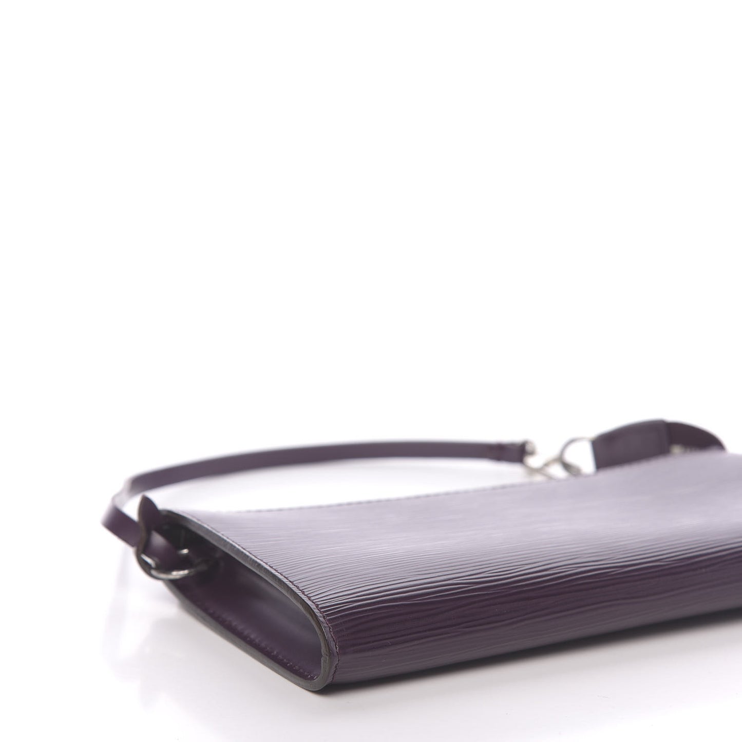 Epi Pochette Accessories 24 Cassis