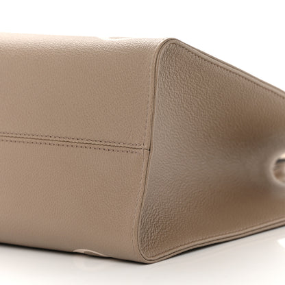 Louis Vuitton Empreinte Monogram Giant Onthego MM Tourterelle Creme 9 of 9