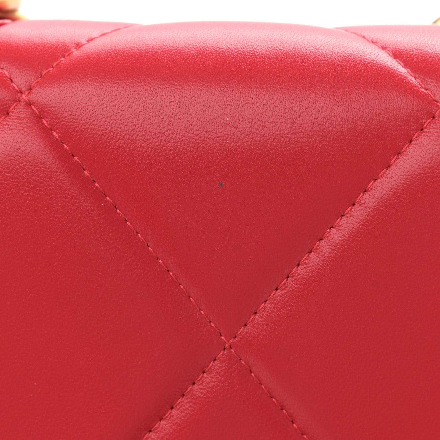 Goatskin Quilted Chanel 19 Wallet On Chain WOC Red