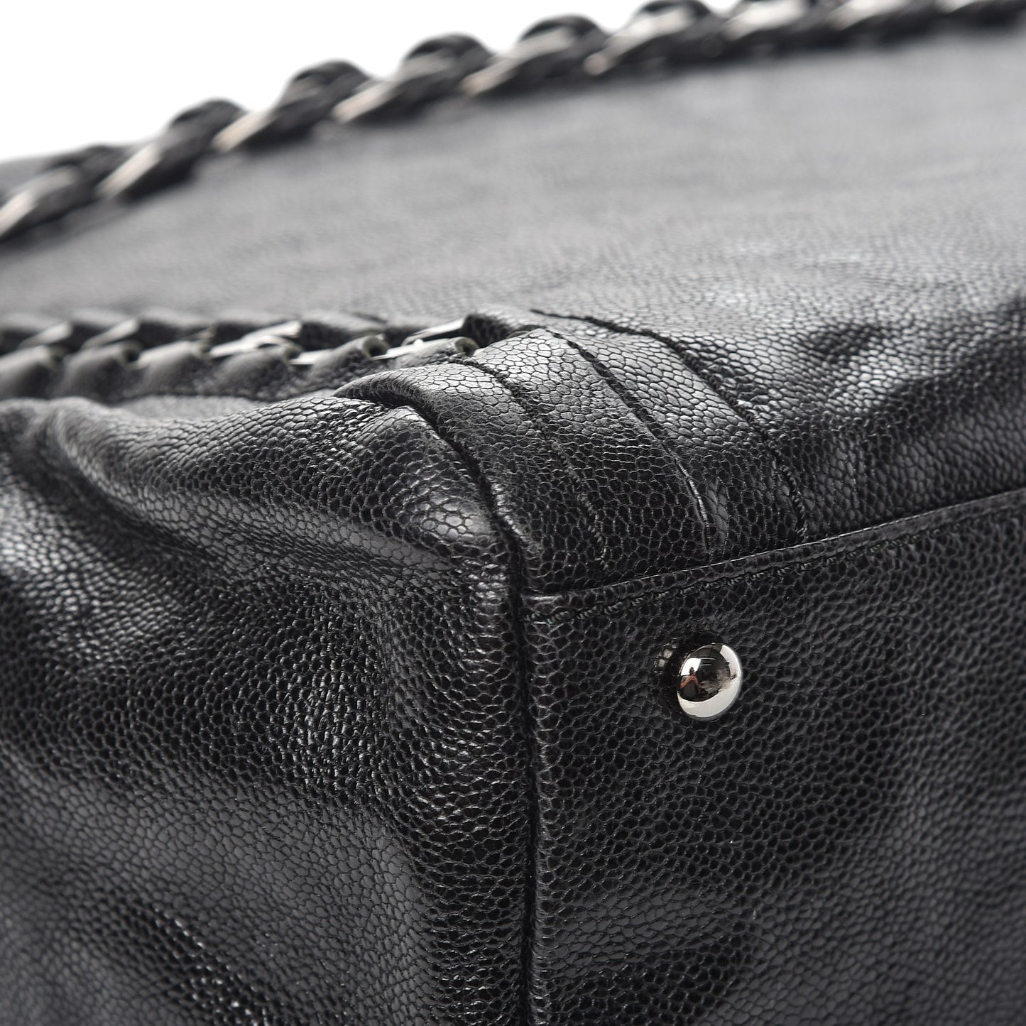 Glazed Caviar Modern Chain Tote Black