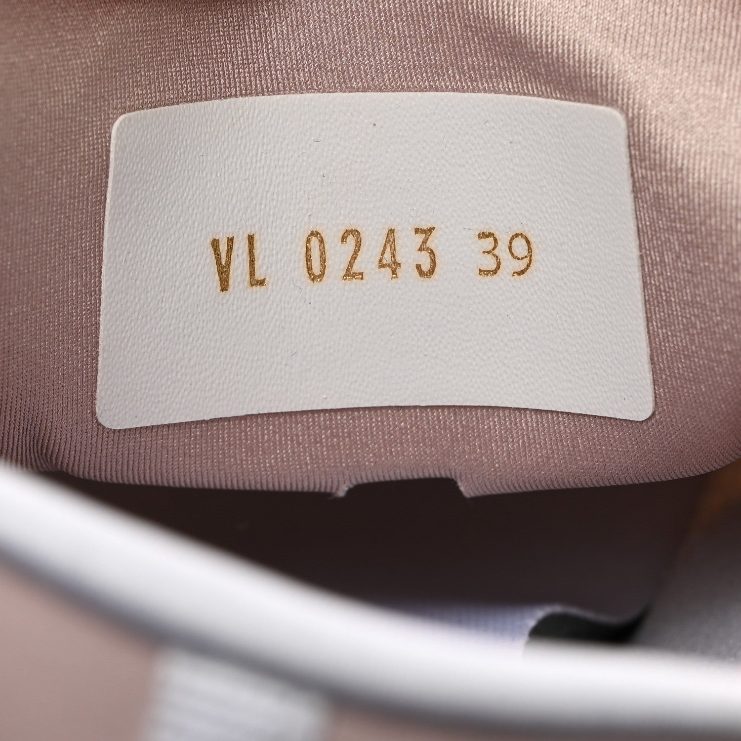 Louis Vuitton Patent Calfskin Technical Mesh Monogram Run 55 Sneakers 39 Beige Pink White 7 of 8