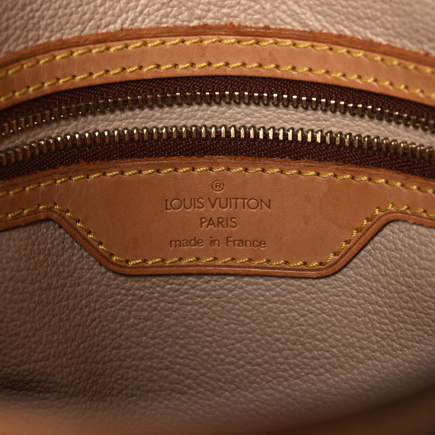 Monogram Petit Bucket 23