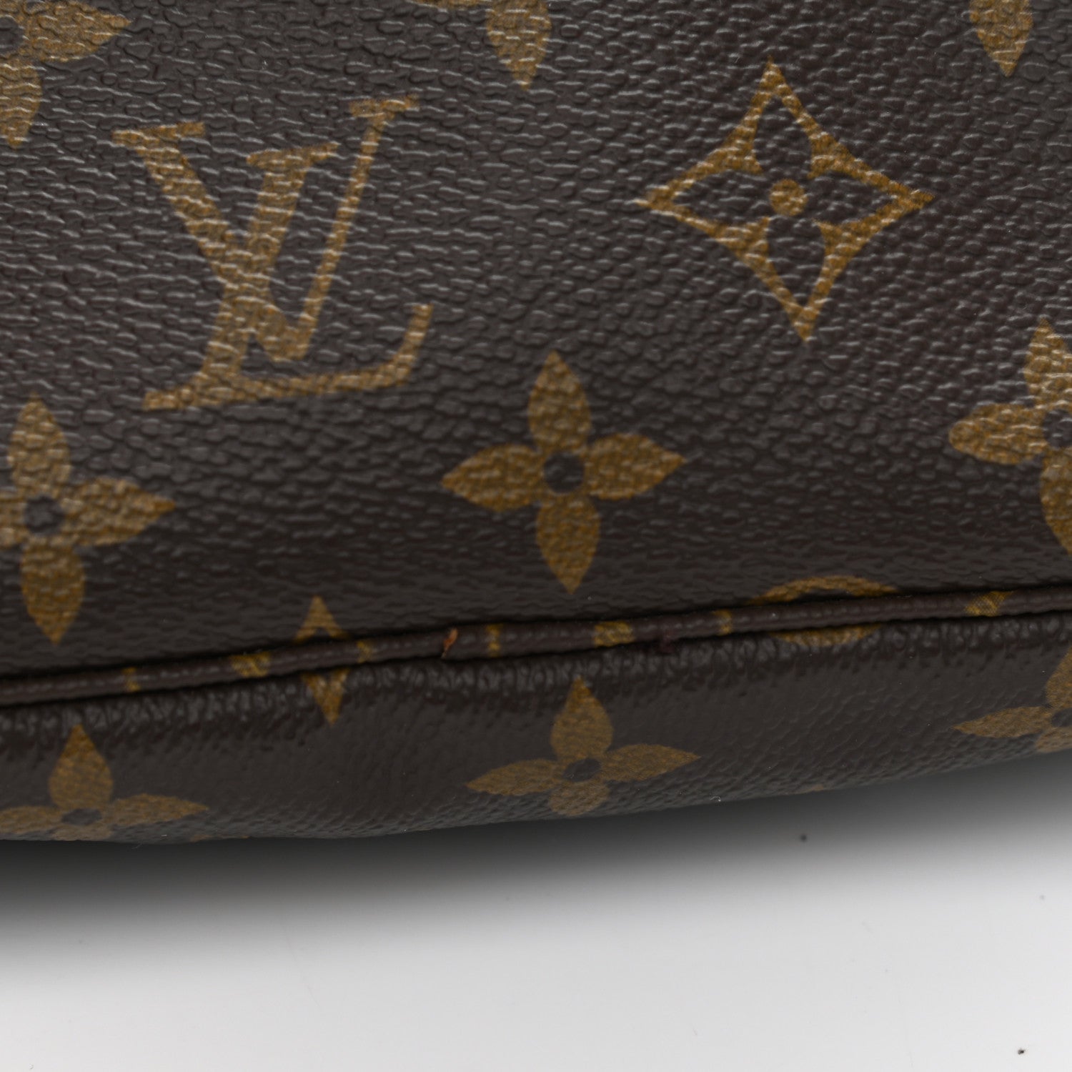 Louis Vuitton Monogram Trousse Toilette 23 12 of 12