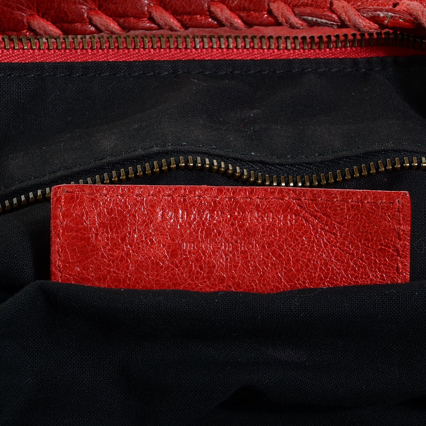 Chevre Classic Hardware Day Hobo Rouge Vermillon
