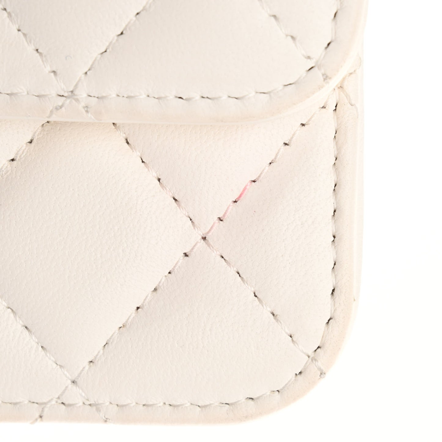 Lambskin Quilted Pearl Crush Clutch With Chain White