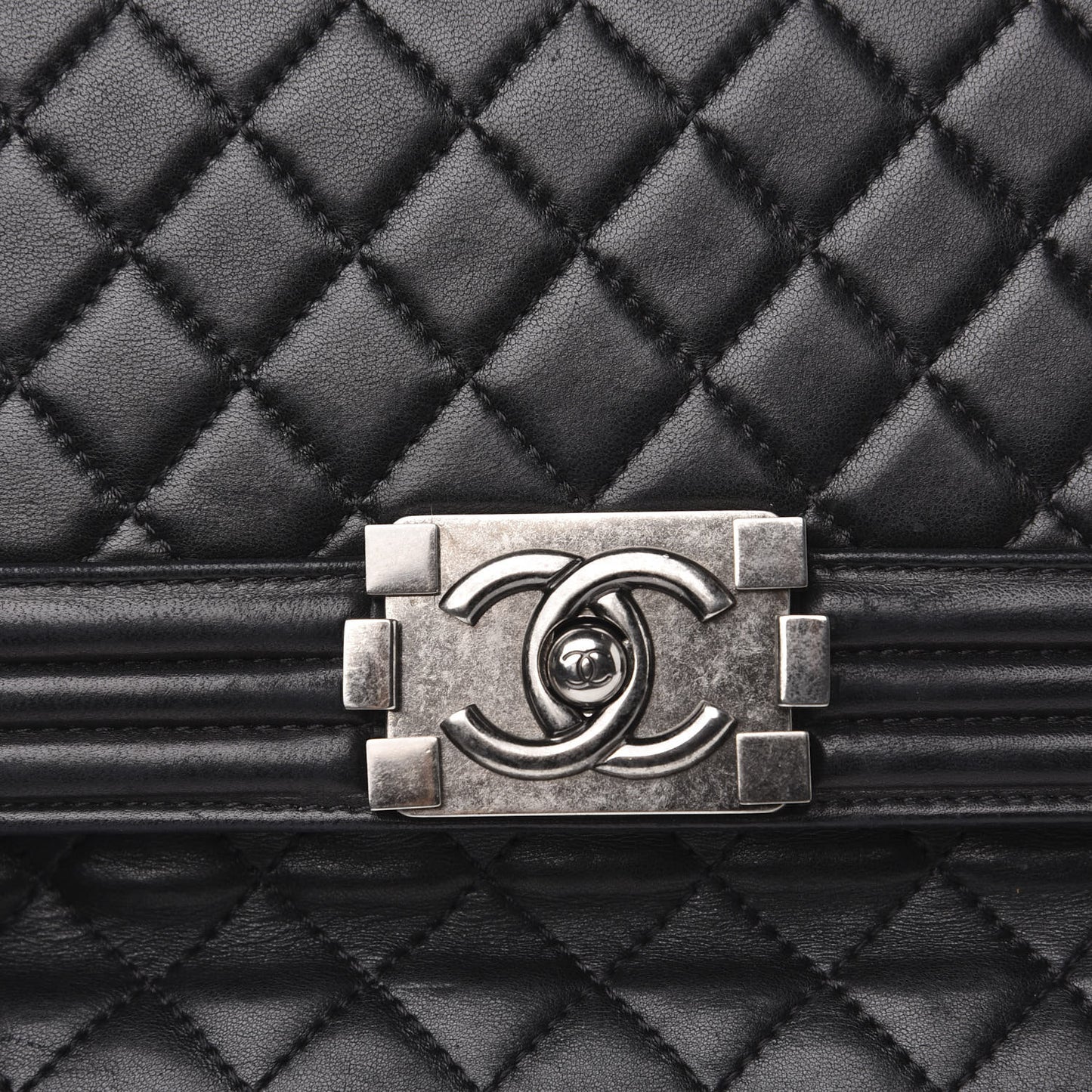 Lambskin Quilted Accordion Boy Flap Black