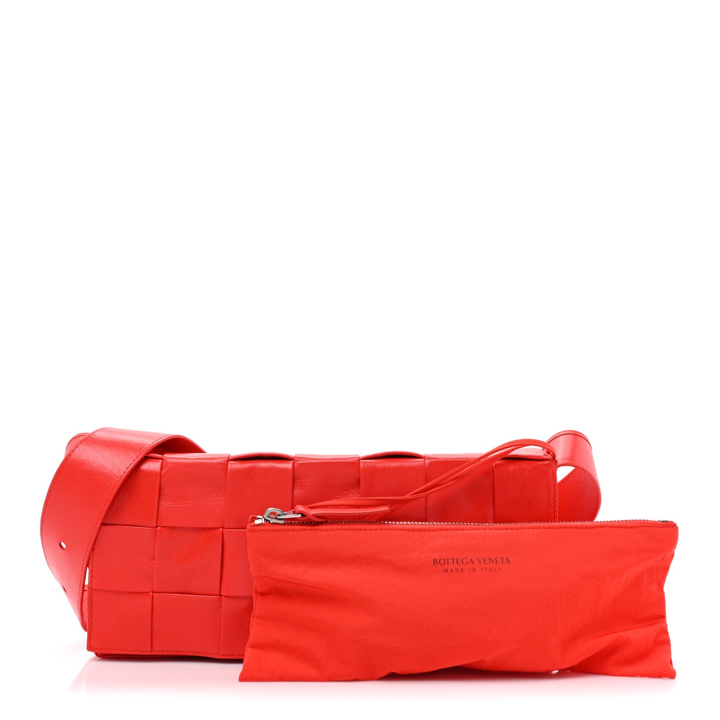 Paper Calfskin Intrecciato Stretch Cassette Bright Red