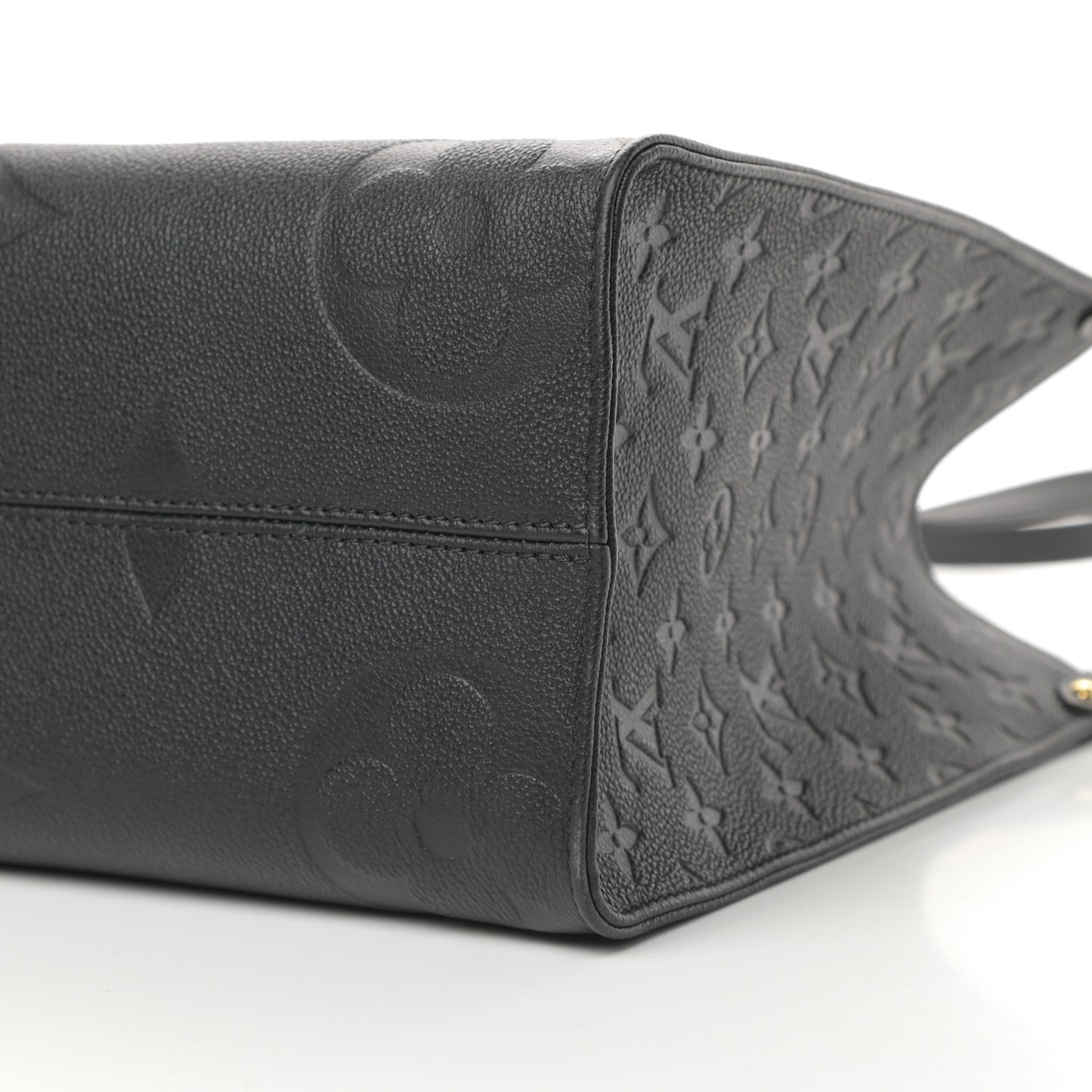 Empreinte Monogram Giant Onthego MM Black
