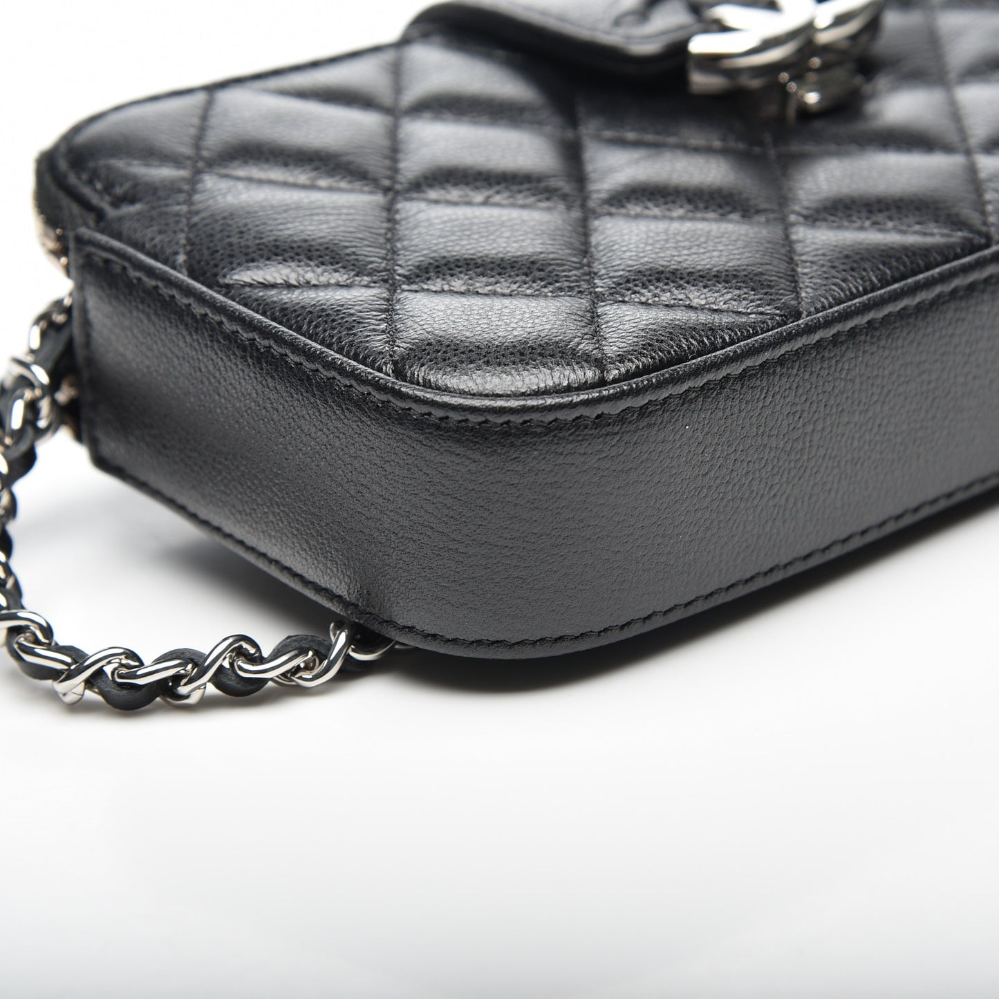 Grained Calfskin Quilted CC Box Clutch With Chain Black
