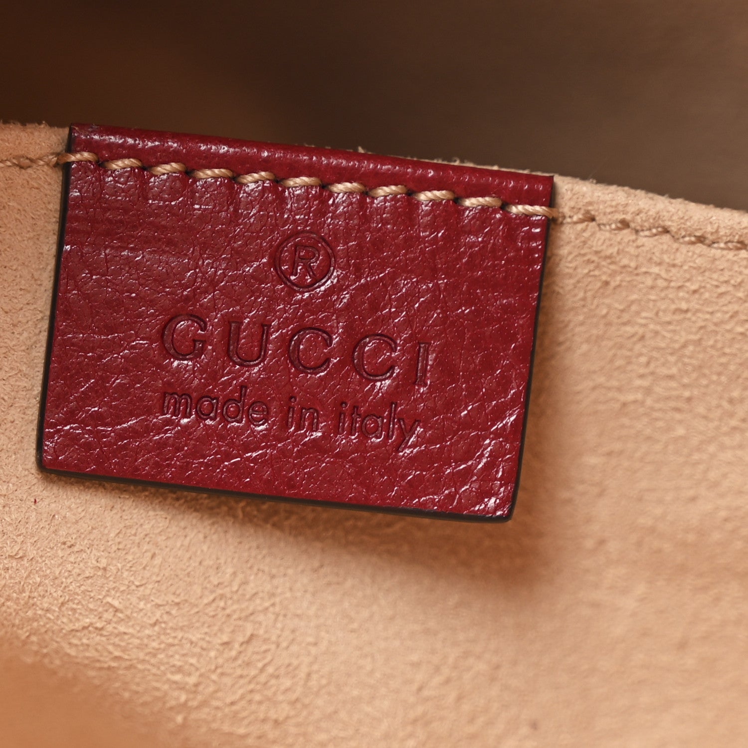 Gucci Piuma Lux Energy Medium Re(Belle) Convertible Bucket Bag Hibiscus Red 6 of 11