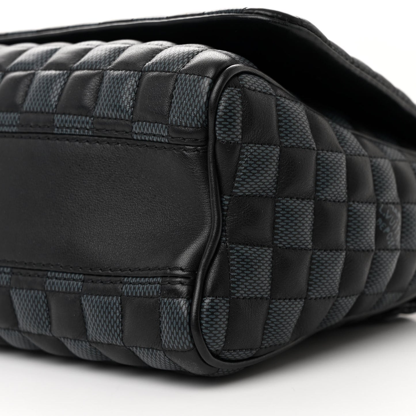Calfskin Quilted Damier Twist MM Black Anthracite