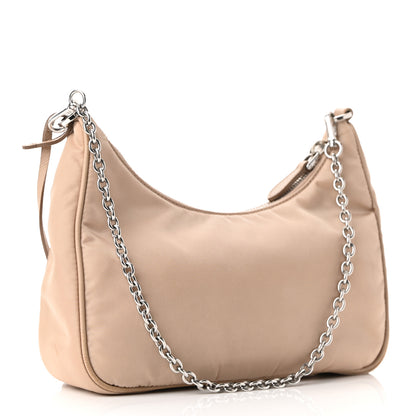 Prada Nylon Re-Edition 2005 Shoulder Bag Cammeo 2 of 9
