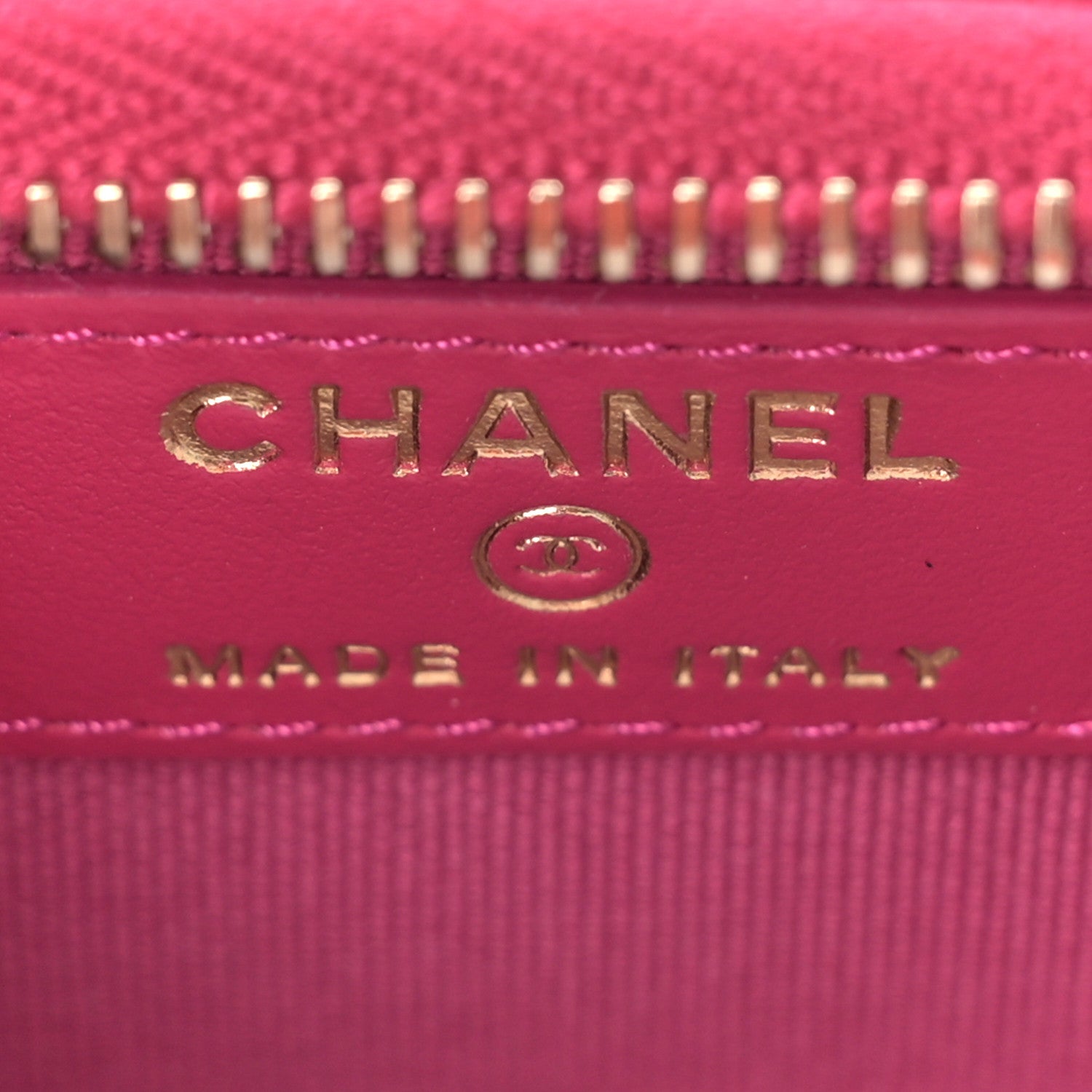 Chanel Caviar Quilted Zip Card Holder Fuchsia 6 of 10