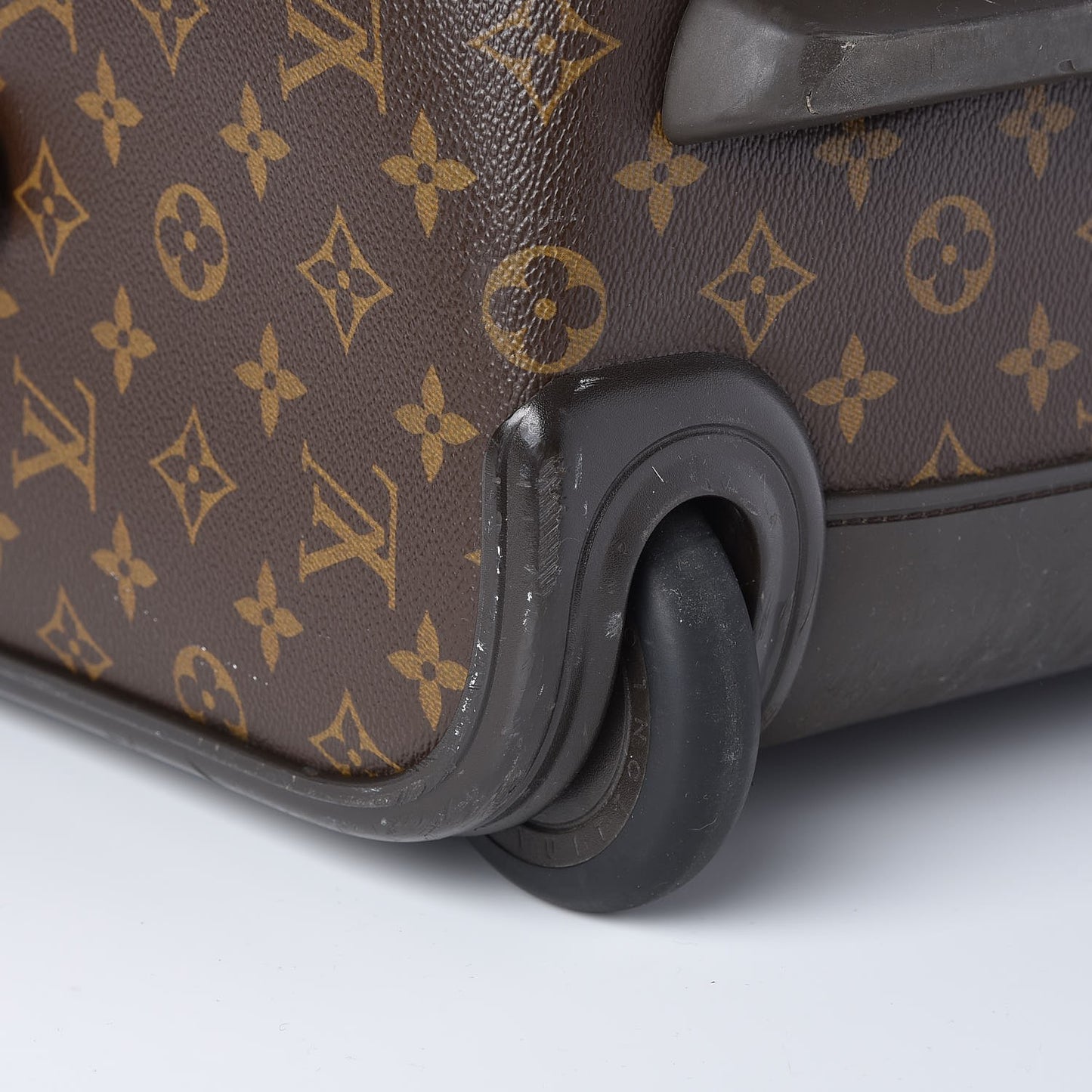 Monogram Pegase 55 Business NM