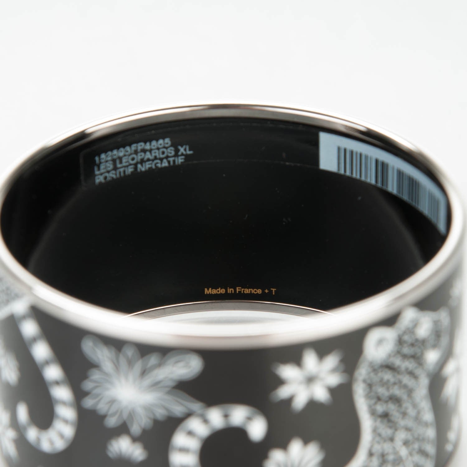 Hermes Enamel Printed Extra Wide Les Leopards Positif Negatif Bracelet 65 Black 6 of 7