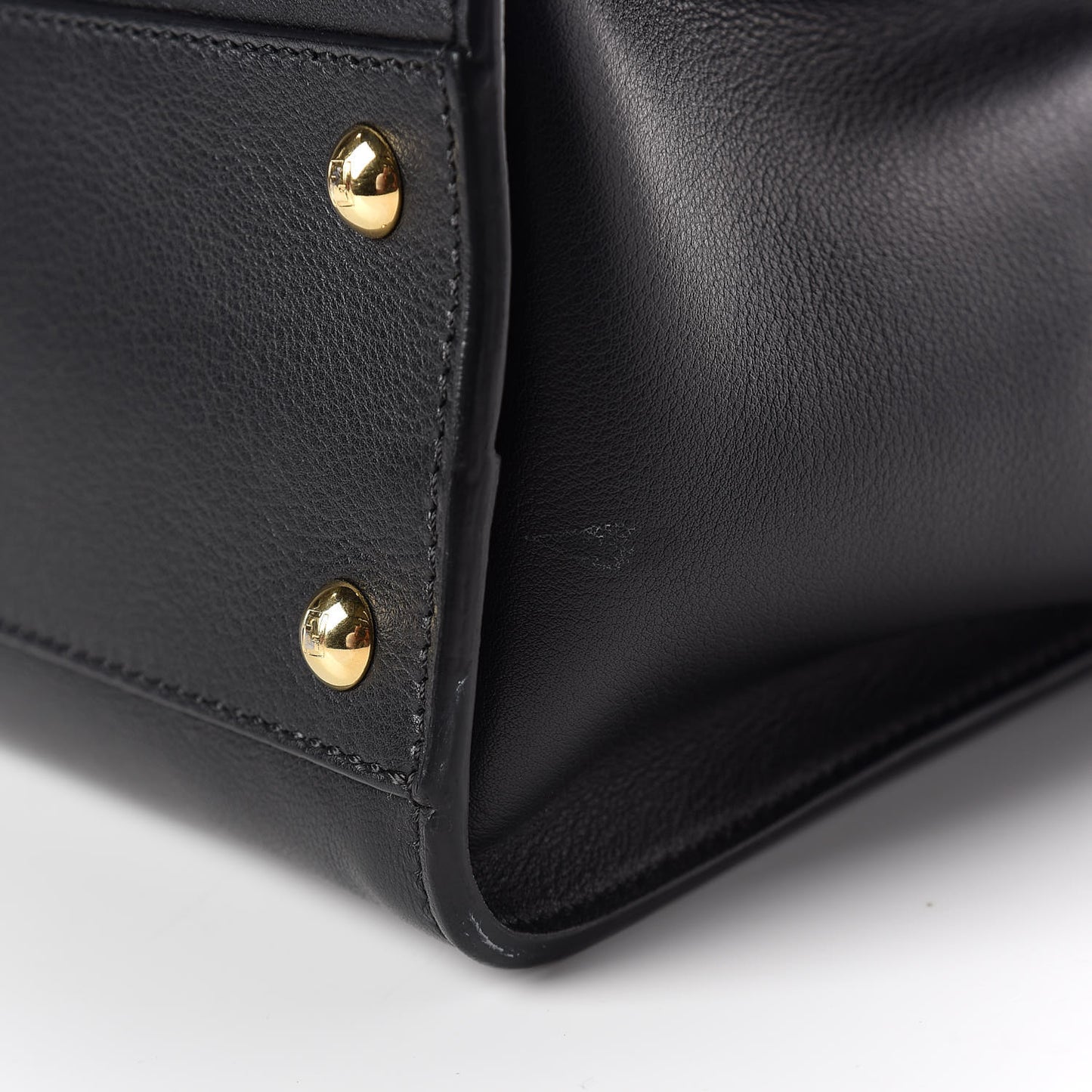 Vitello Seta Shiny Nappa Medium Peekaboo Iconic Satchel Black