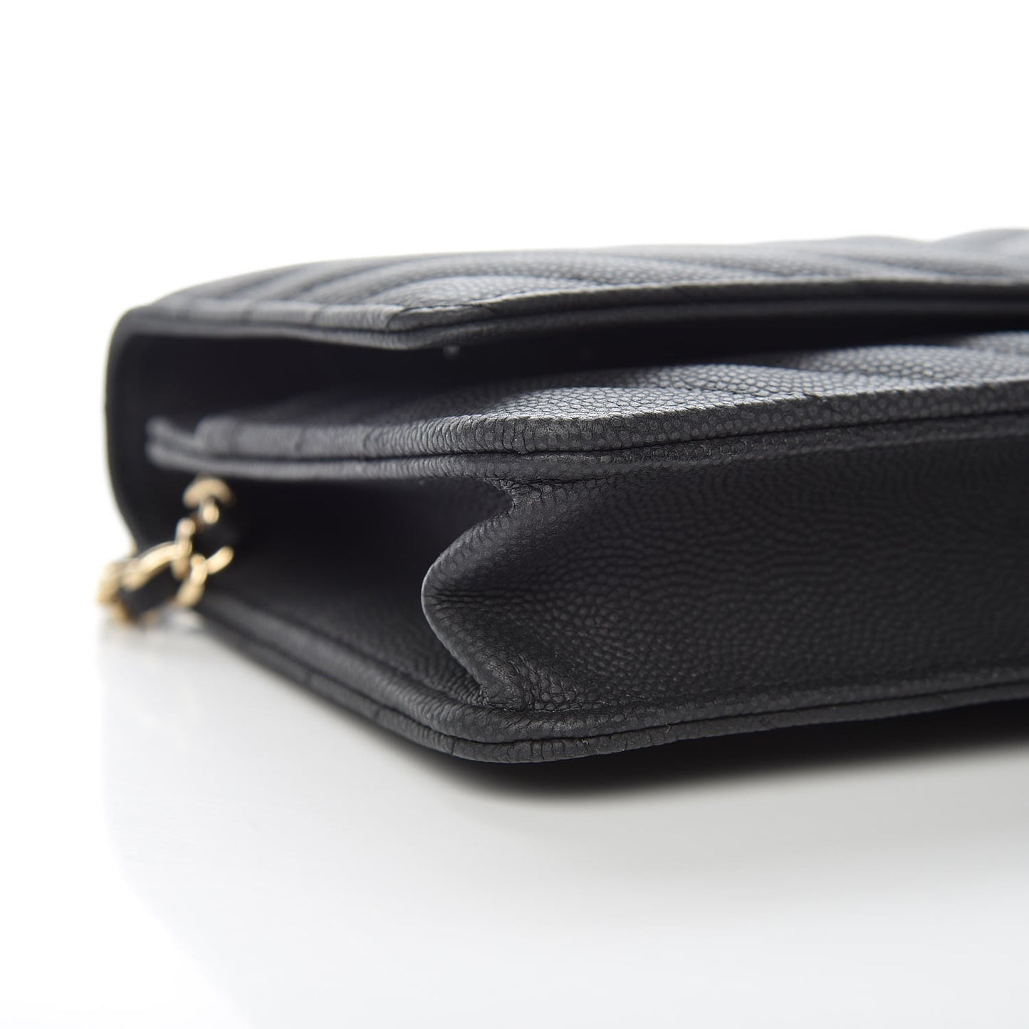 Caviar Chevron Quilted Wallet On Chain WOC Black