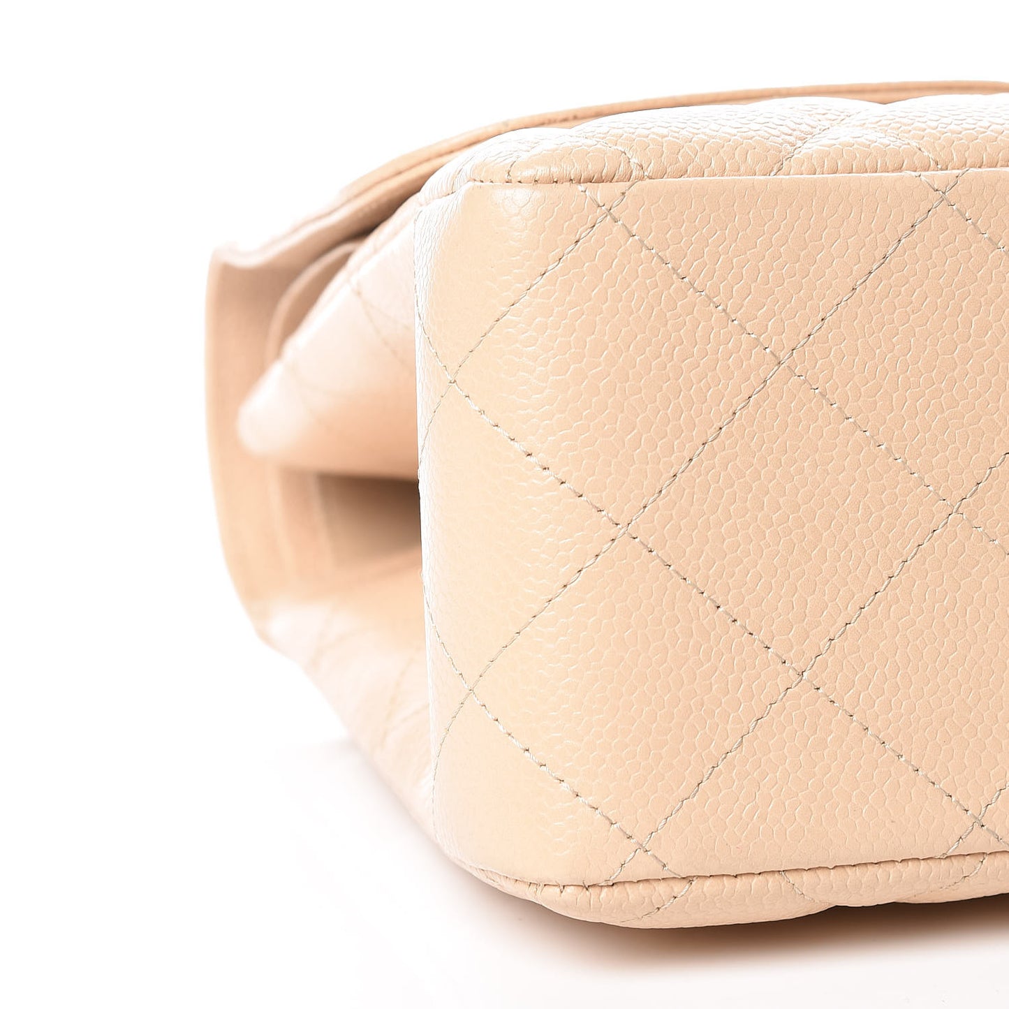 Caviar Quilted Jumbo Double Flap Beige Clair