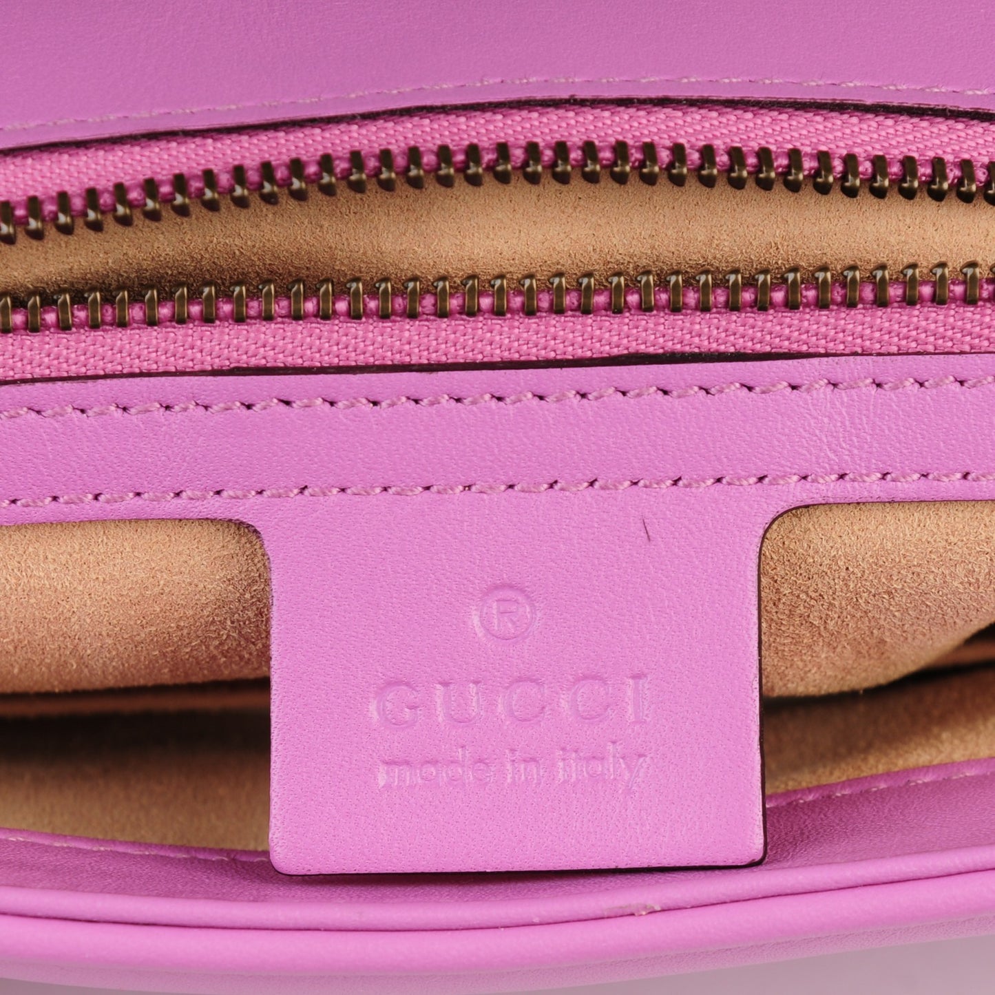 Calfskin Matelasse Medium GG Marmont Shoulder Bag Candy Mousse
