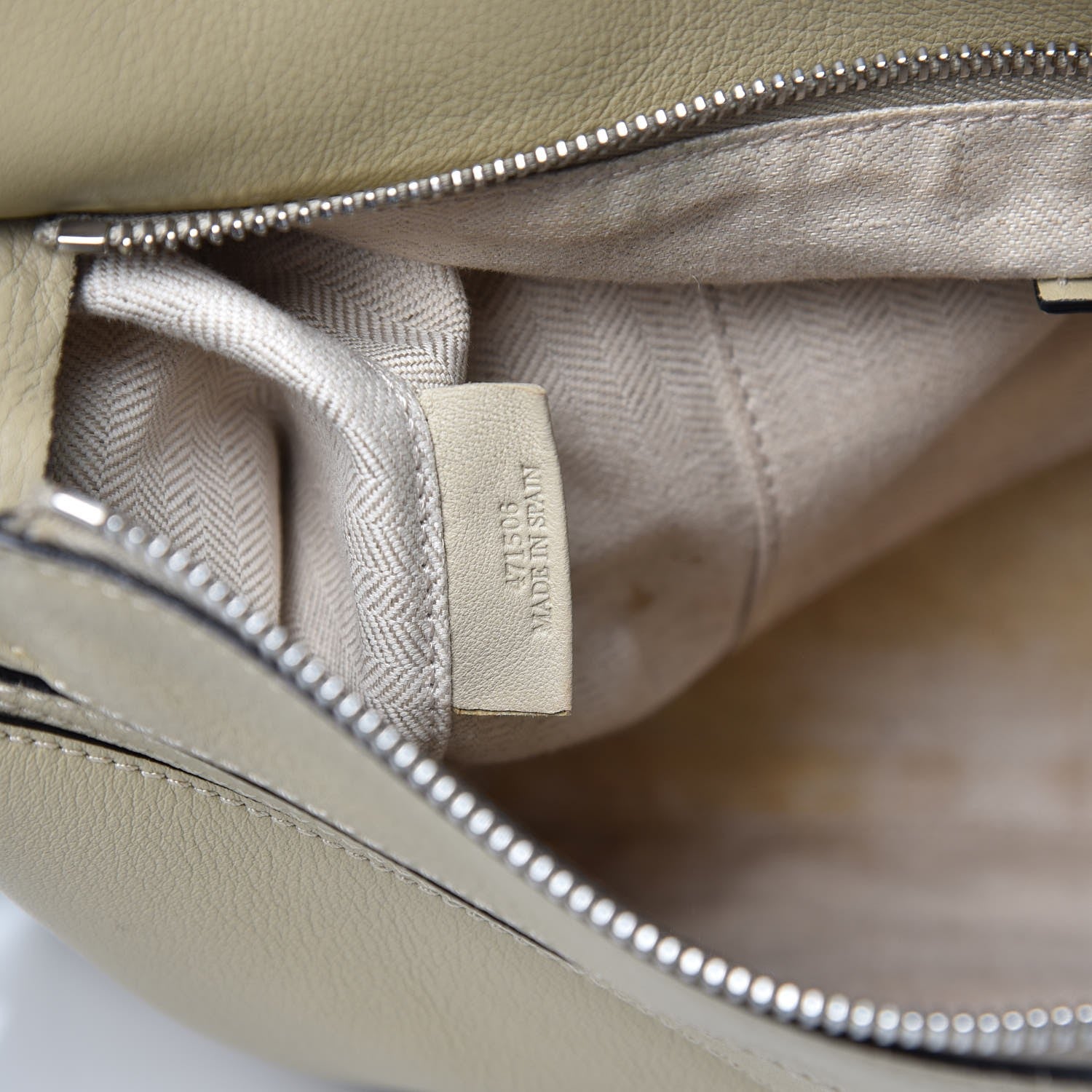 Loewe Calfskin Puzzle Bag Beige 7 of 15