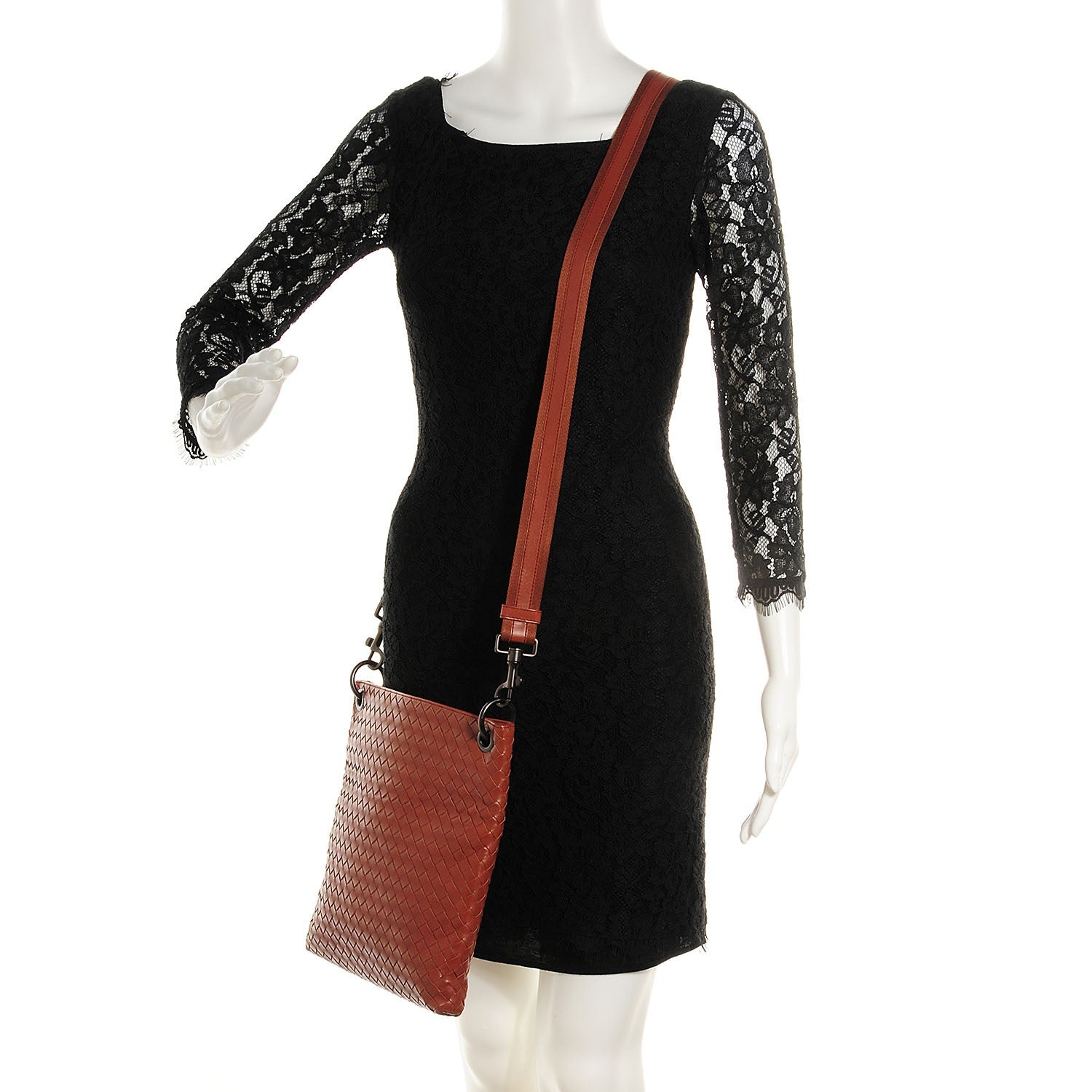 Bottega Veneta Calfskin Intrecciato Small VN Messenger Tea 2 of 8