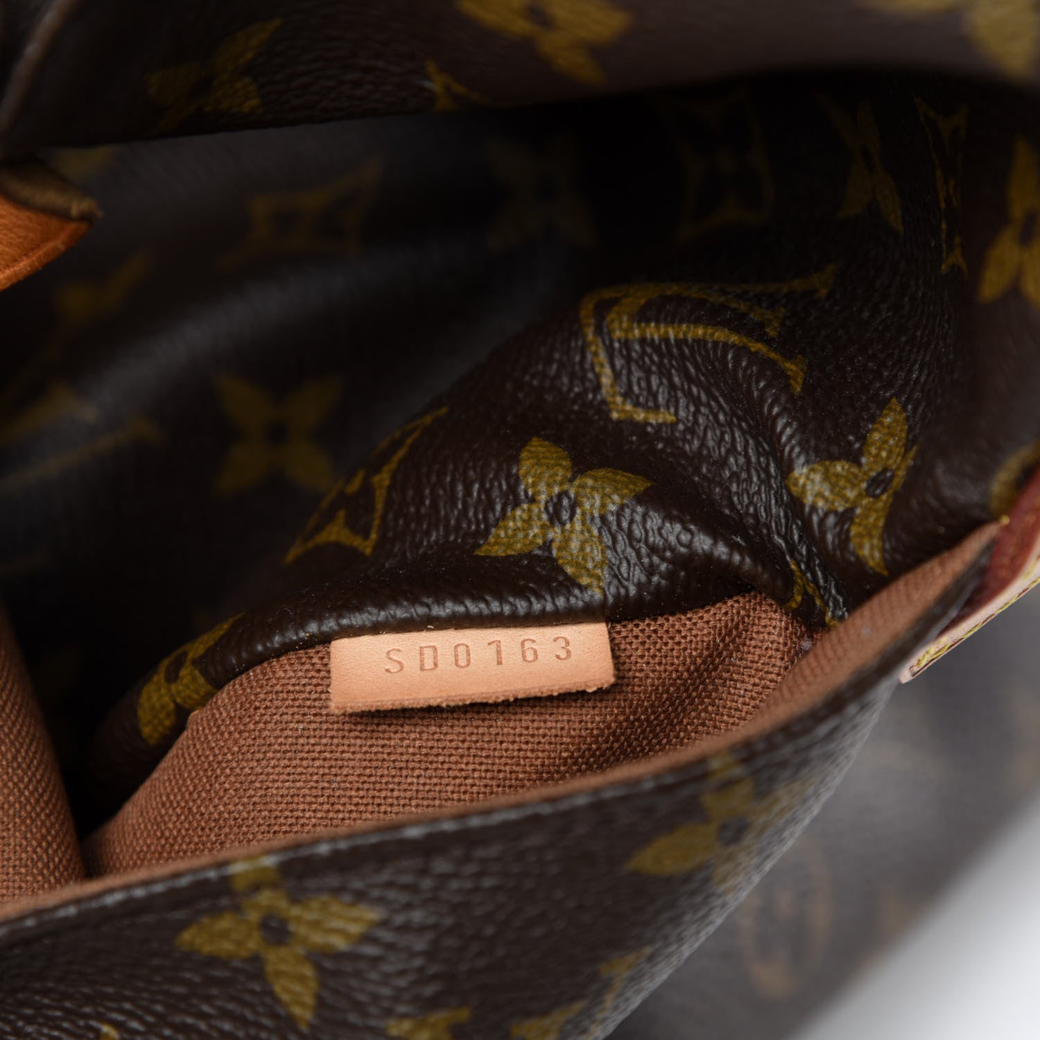 Louis Vuitton Monogram Totally MM 12 of 13