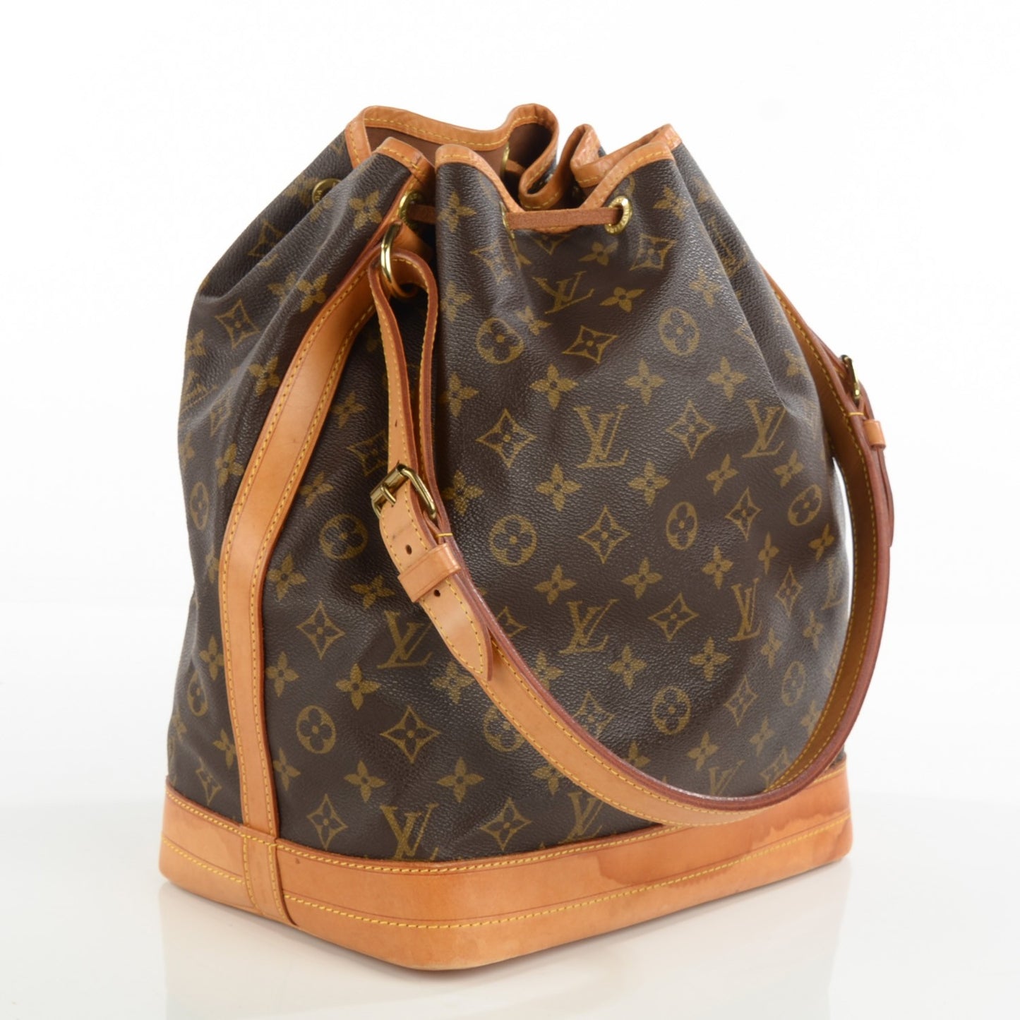 Monogram Noe