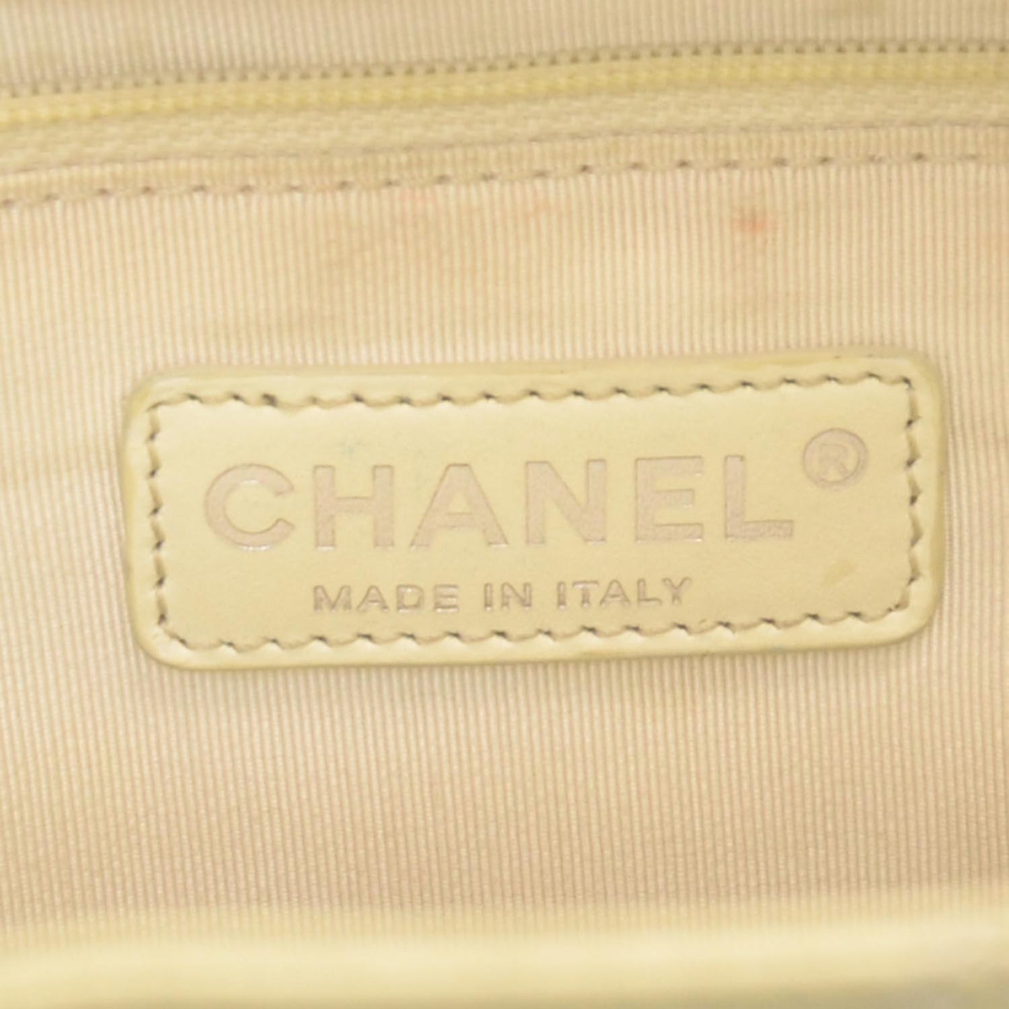 Caviar Quilted Grand Shopping Tote GST Pearl