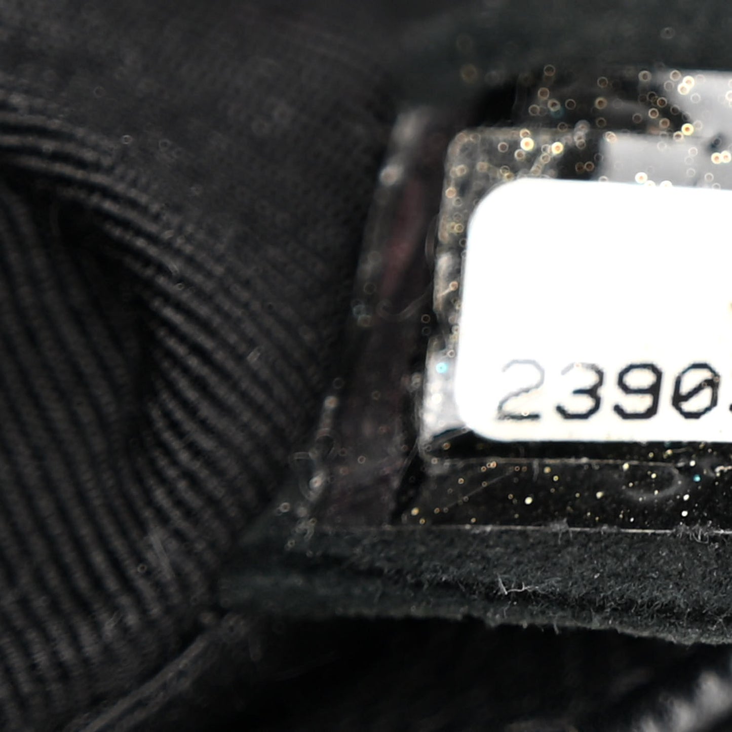Caviar Quilted Medium Boy Flap Black