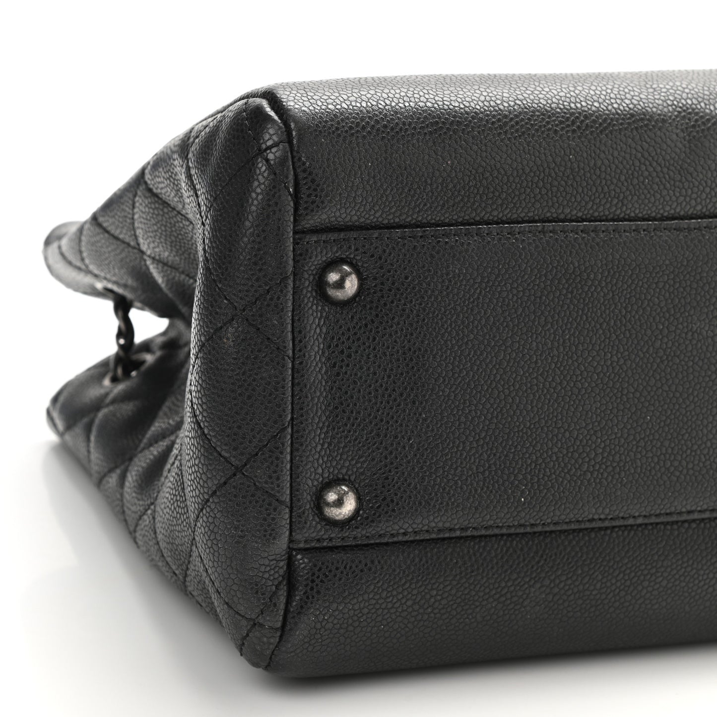 Grained Calfskin Woven Chain Medium Shopping Tote Black