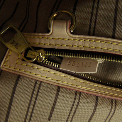 Louis Vuitton Monogram Delightful MM 8 of 8