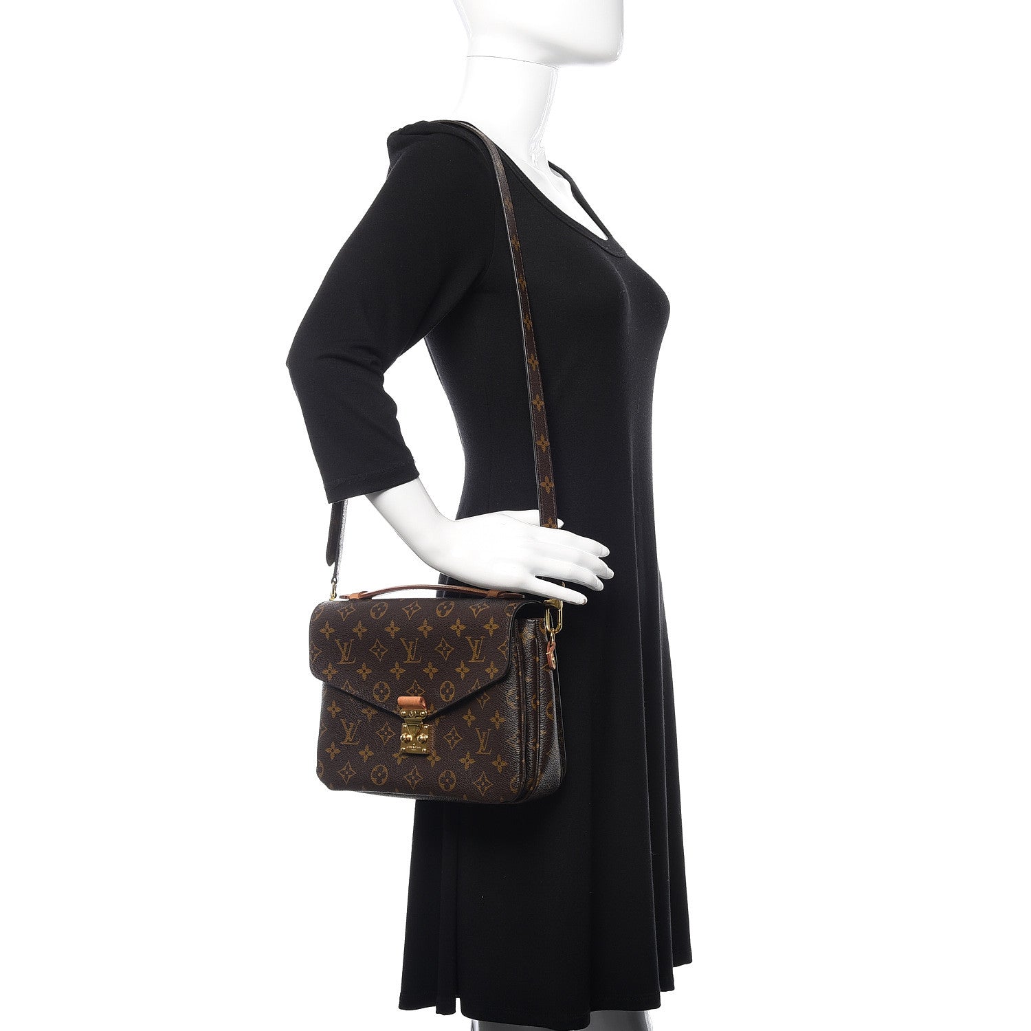 Louis Vuitton Monogram Pochette Metis 2 of 9