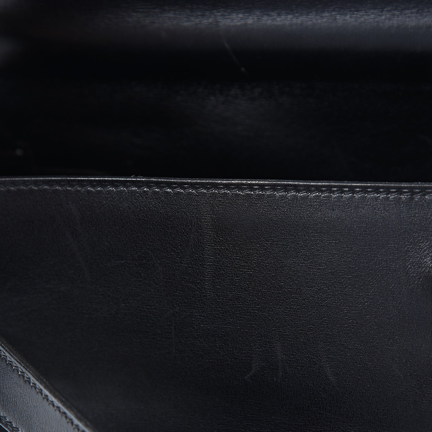 Box Kelly Retourne 40 Black