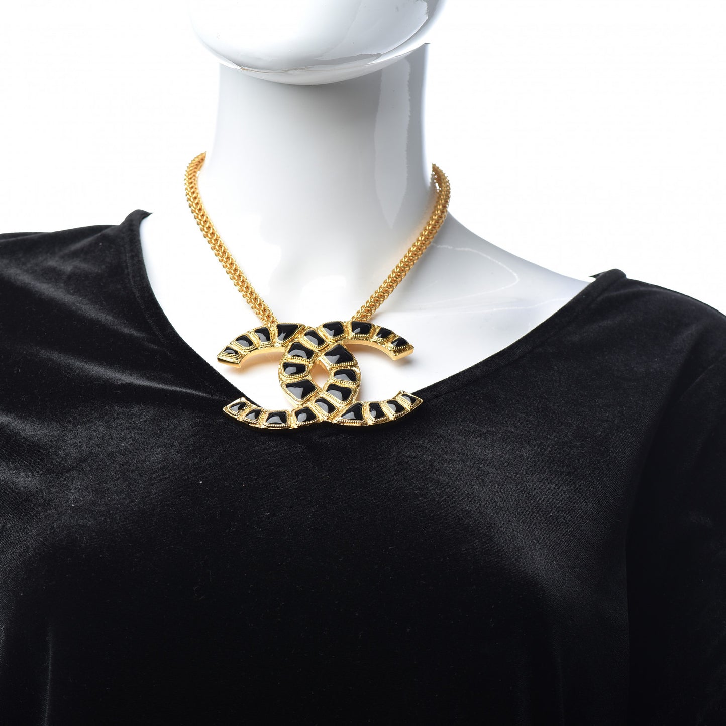 Resin Along The Nile CC Pendant Necklace Gold Black