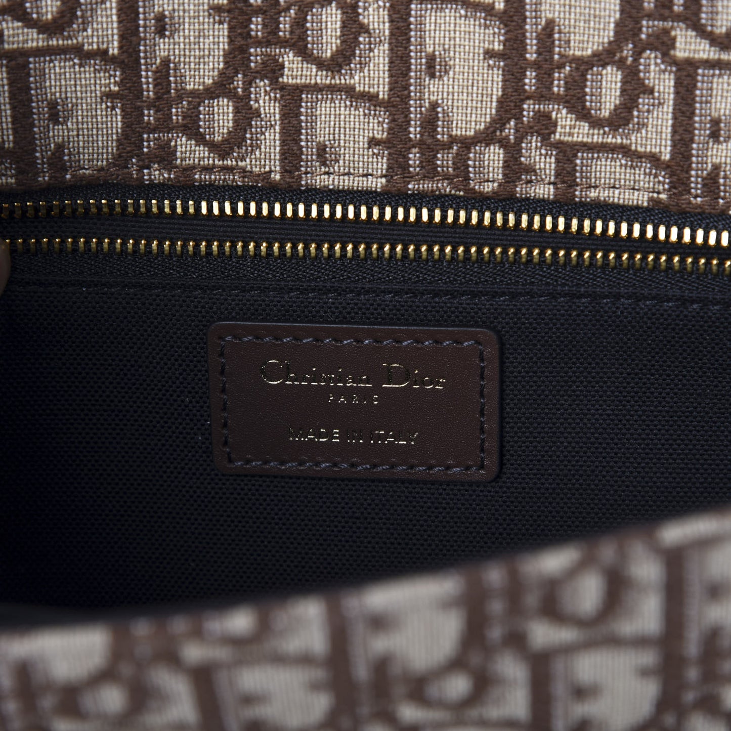 Oblique 30 Montaigne Flap Bag Brown
